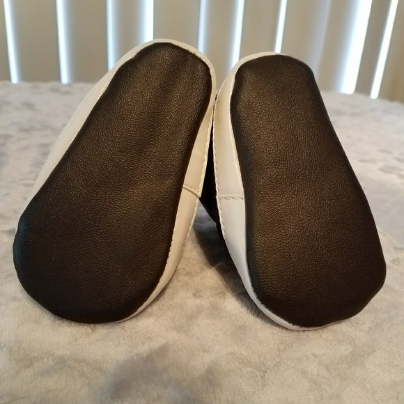 (Sold) Rising Star sneaker booties - Picture 2 of 3